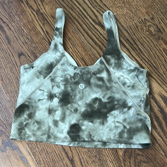Bronze green and white swirl Lululemon top! - Picture 2 of 2